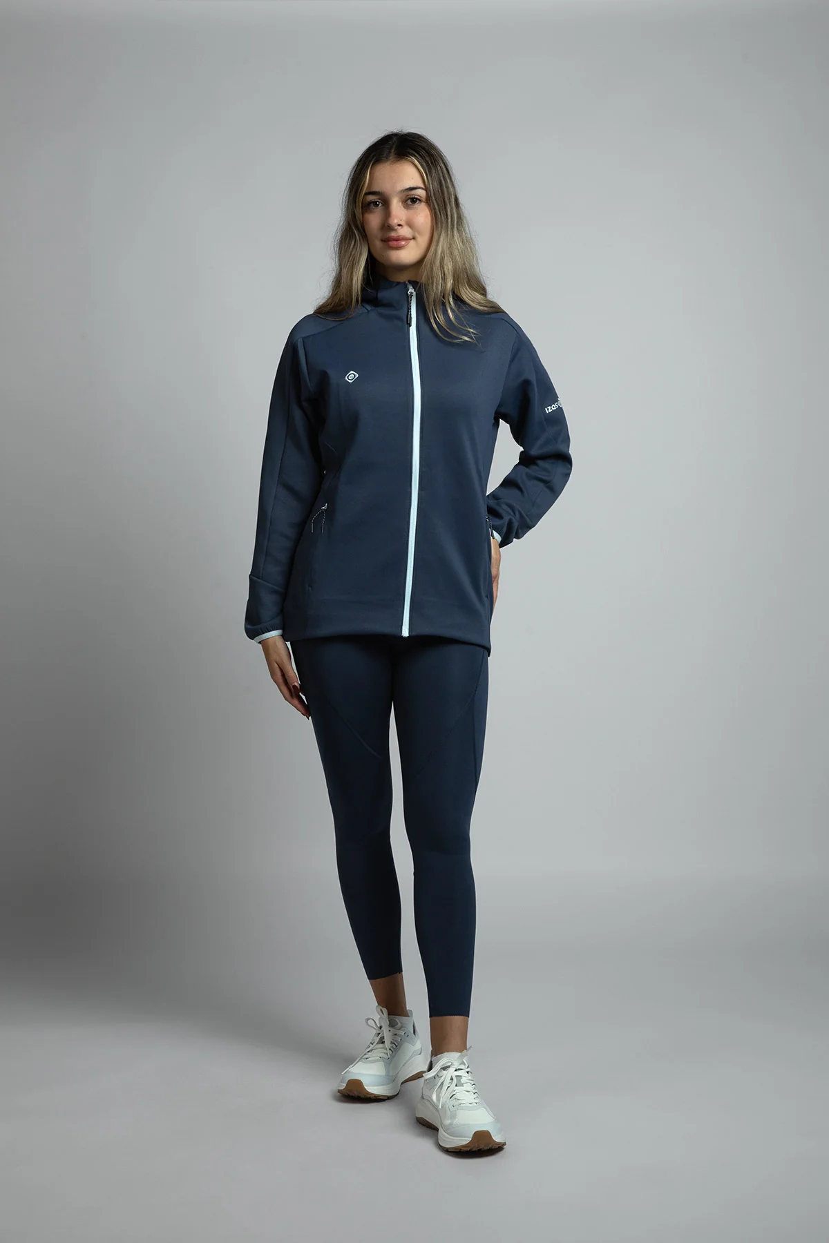 CHAQUETA CON CAPUCHA LAGUAR - Image 13