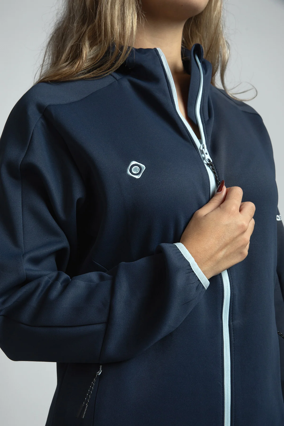 CHAQUETA CON CAPUCHA LAGUAR - Image 14