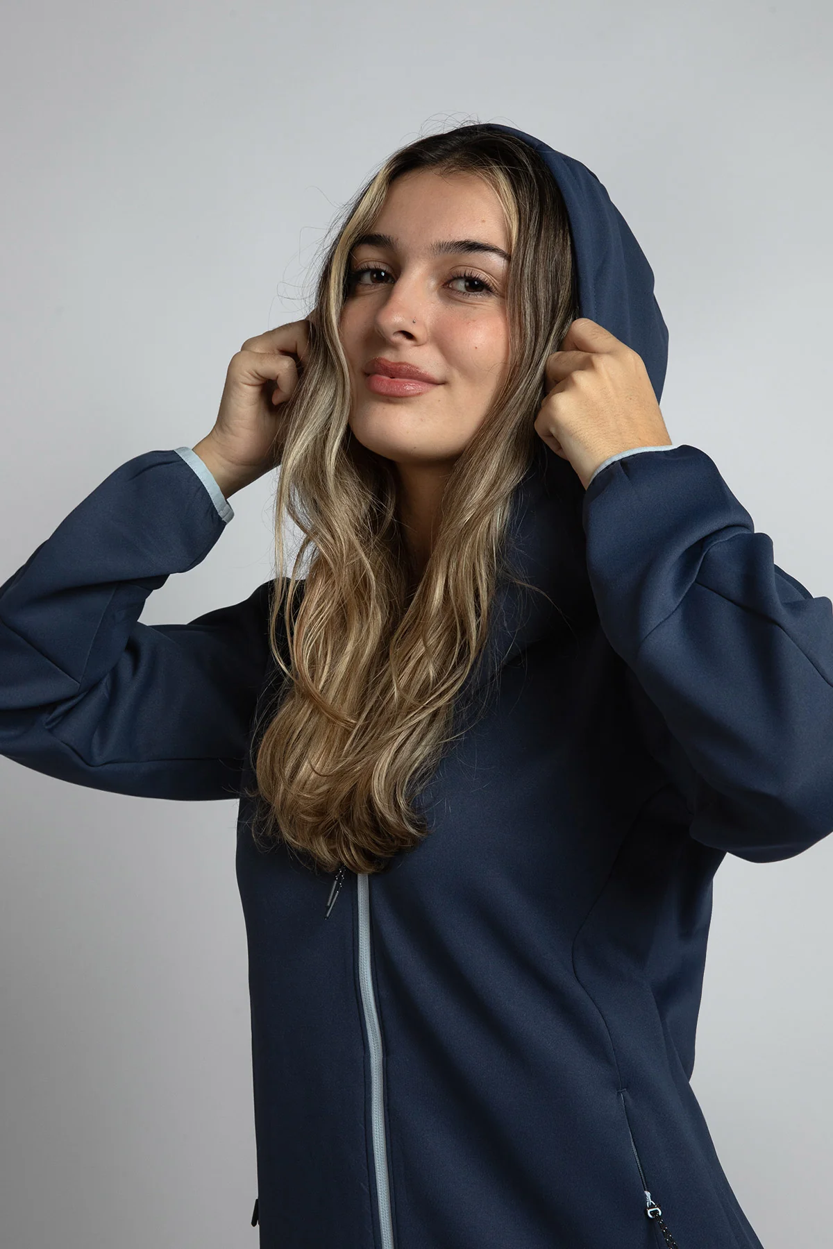CHAQUETA CON CAPUCHA LAGUAR - Image 15