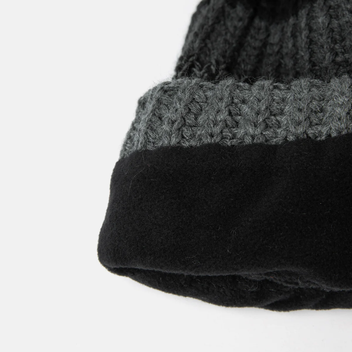 GORRO DE INVIERNO DE PUNTO CASPE - Image 3