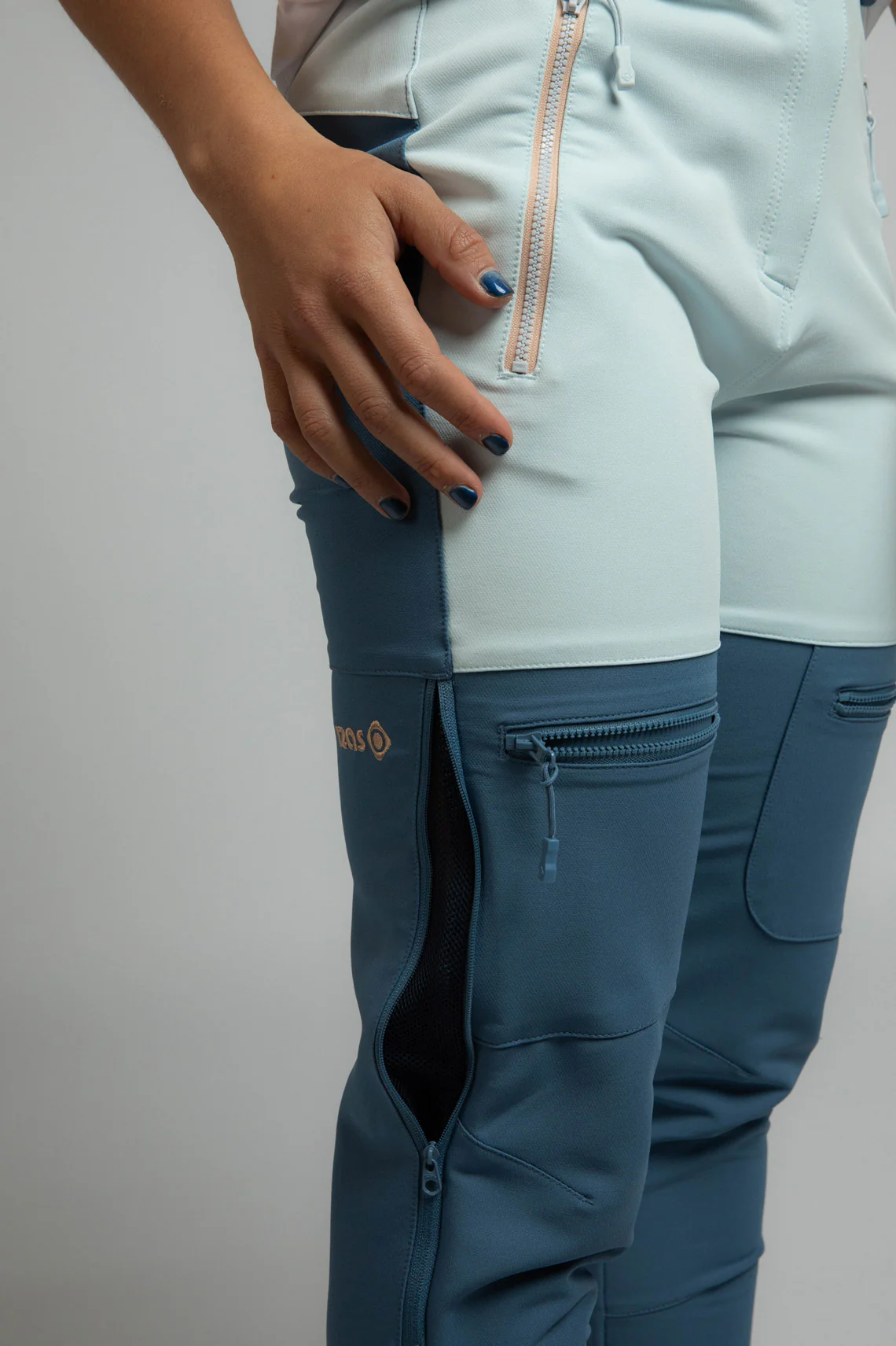 PANTALON DE MONTAÑA PAULES W - Image 20